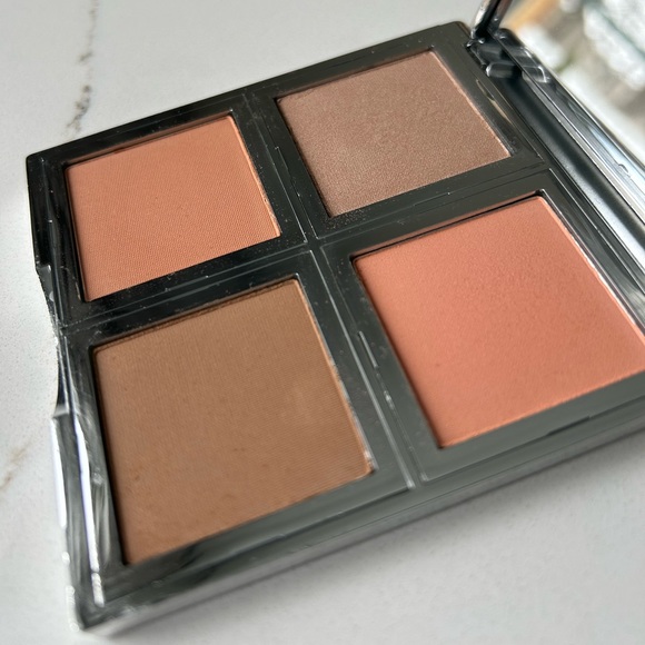 e.l.f Cosmetics Total Face Palette - Picture 4 of 4
